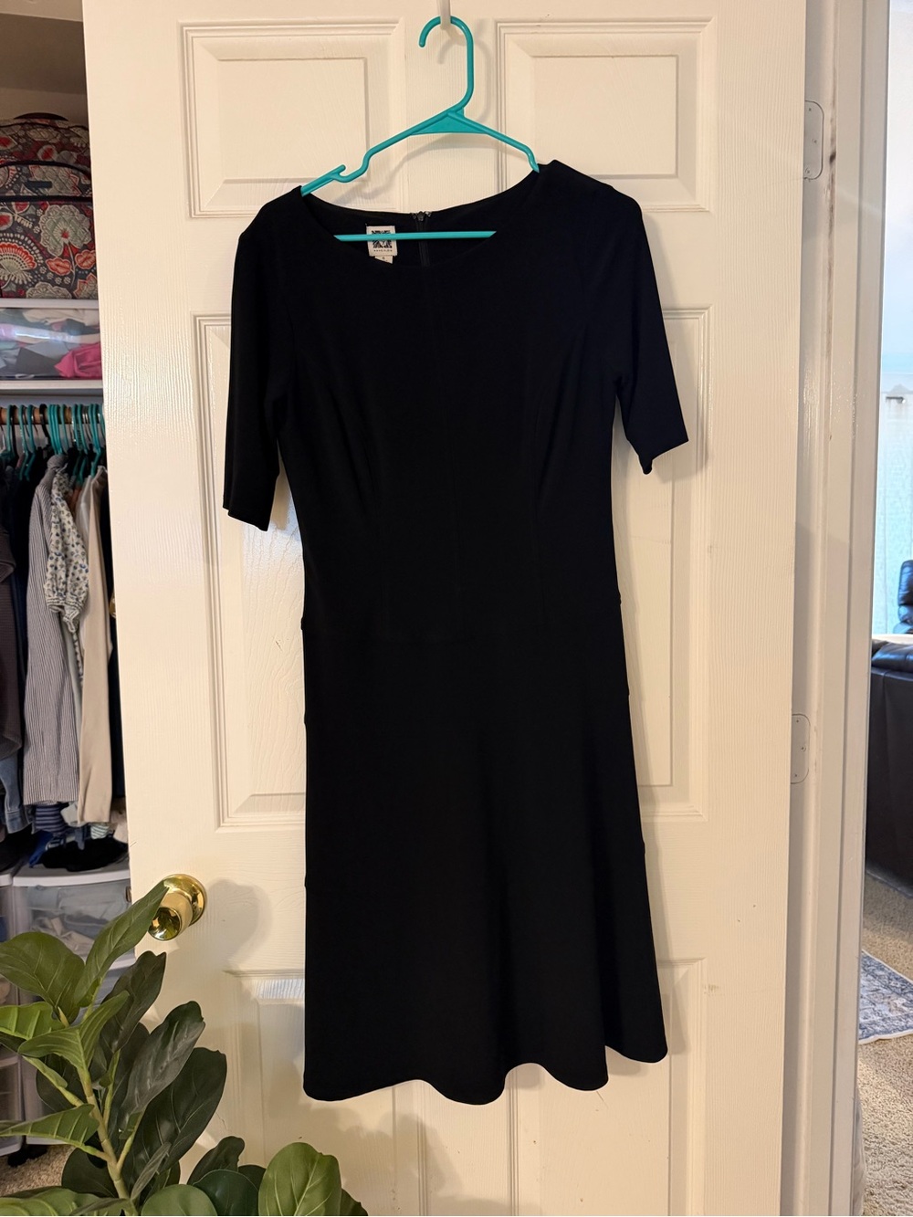 Anne Klein Black Midi Dress with Short Sleeves